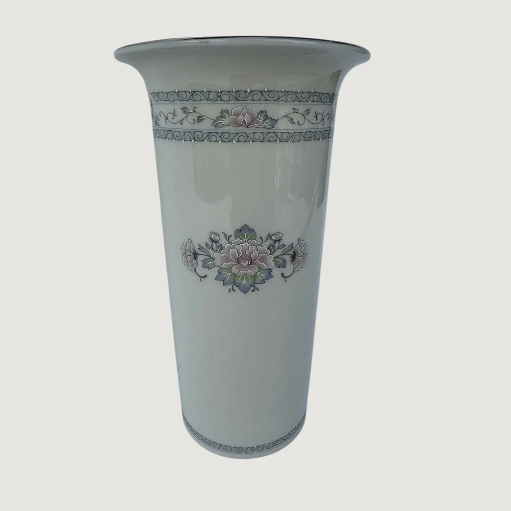 Vintage Retired Lenox 7